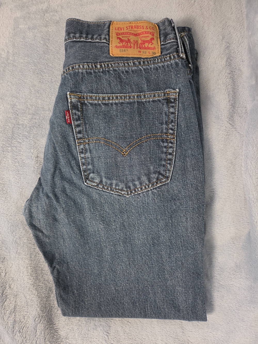 Levi's Men's Blue Denim Jeans - Classic Fit 32x30